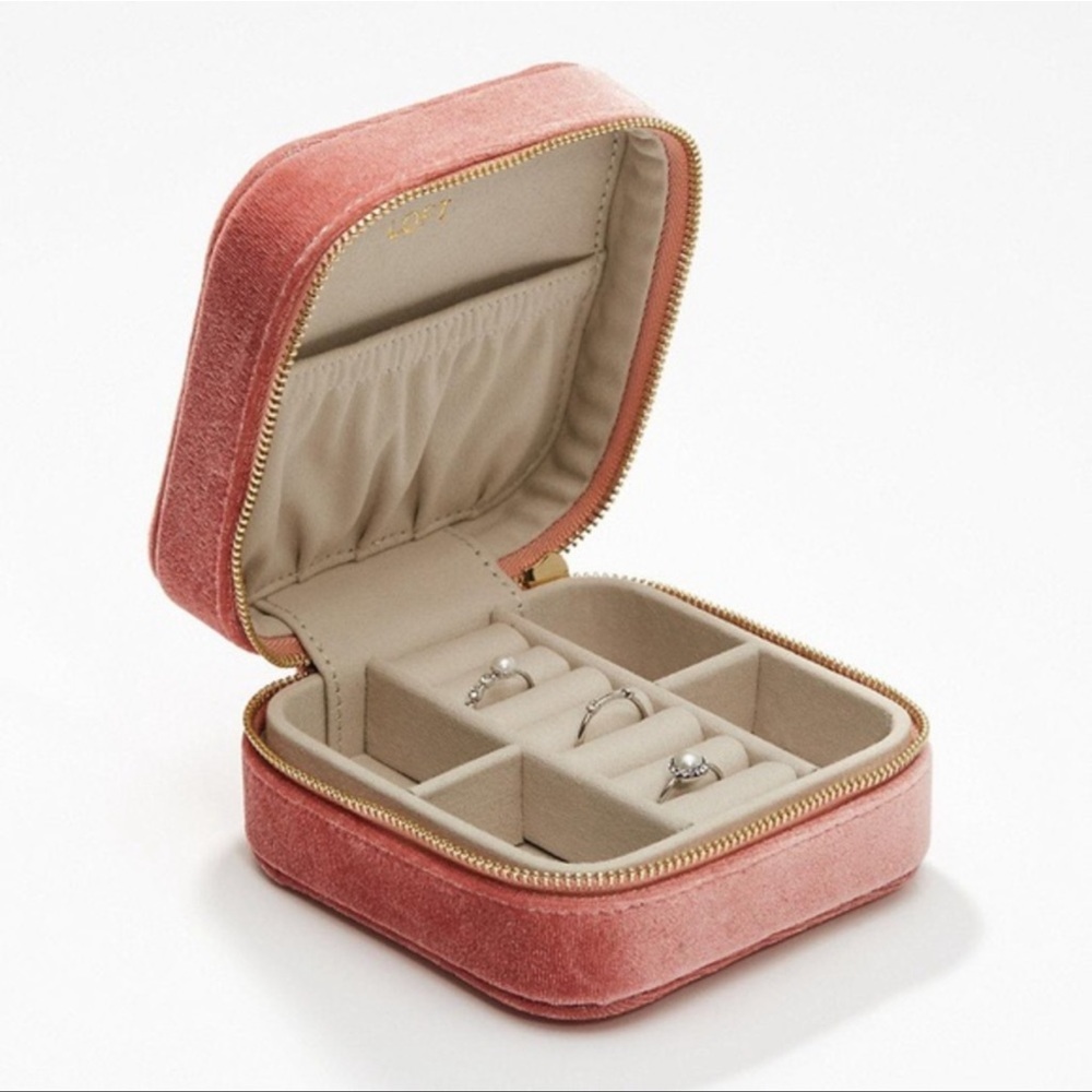 Loft Pink Velvet Travel Jewelry Case